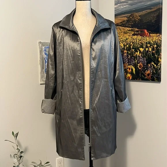 MYCRA PAC Silver Trench - Picture 2 of 15